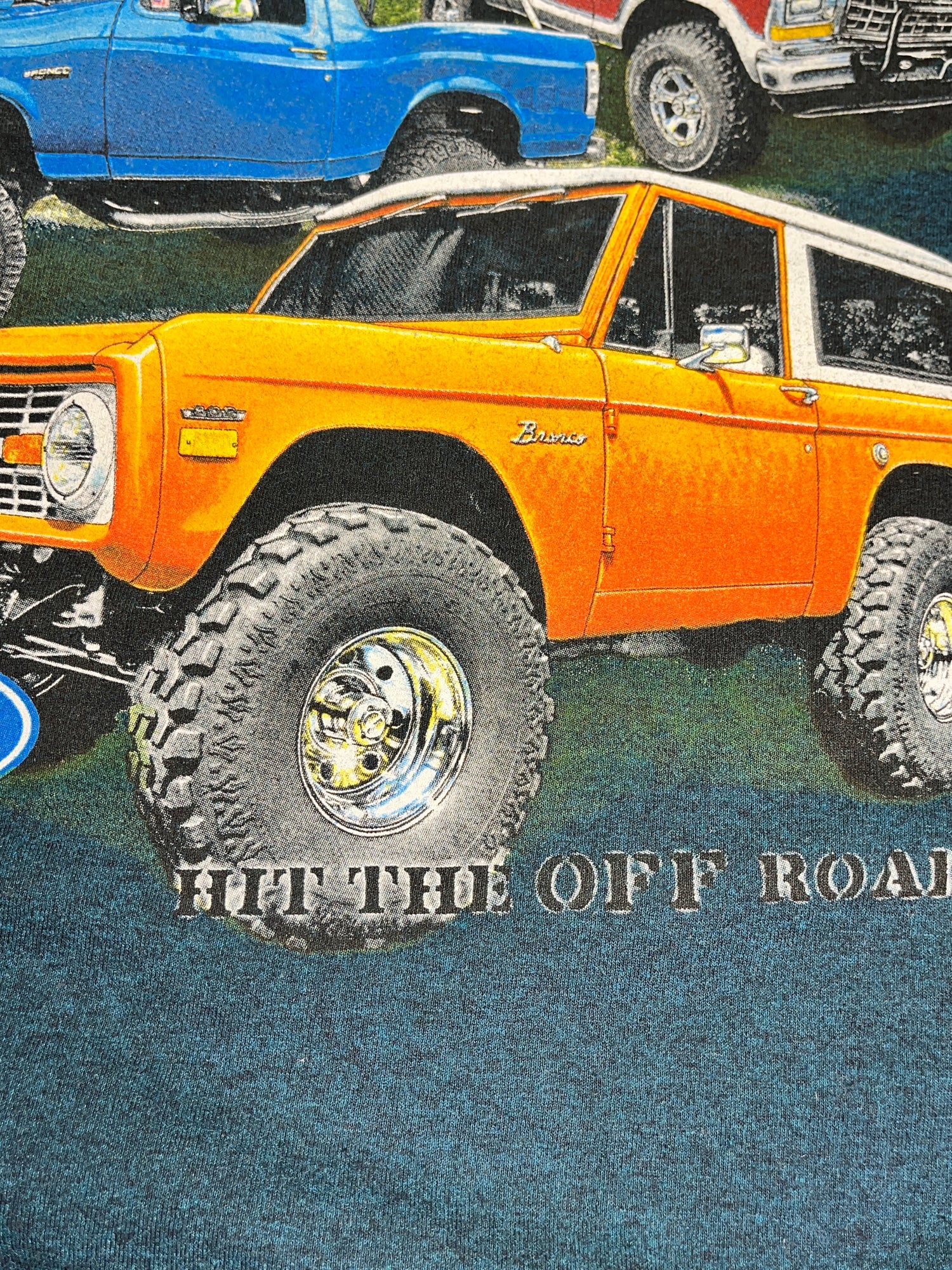 Vintage 1968 Ford Bronco Off Road Essential T-Shirt for Sale by  tmartinezta