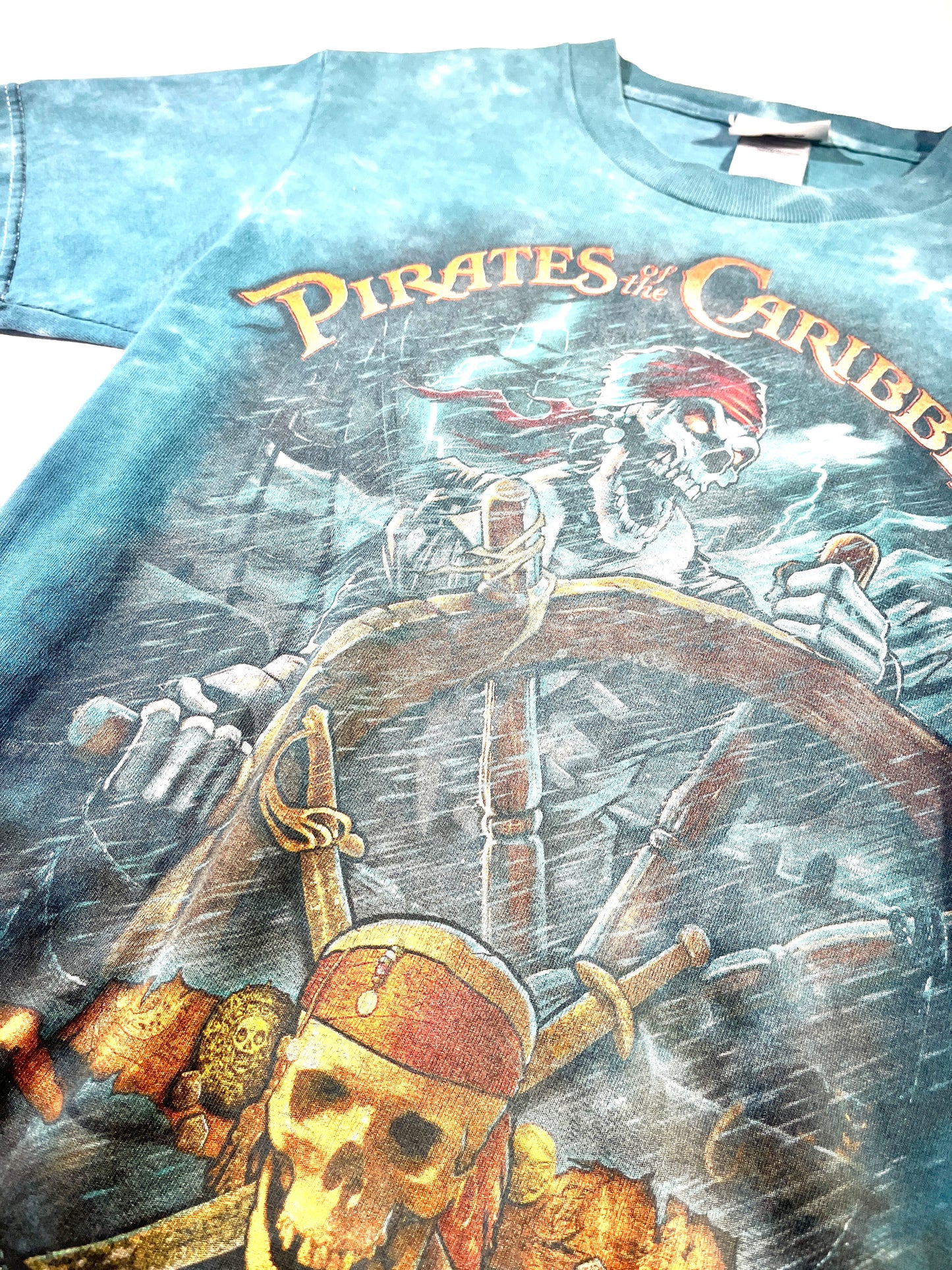Vintage Pirates Of The Caribbean T-Shirt Disney Small