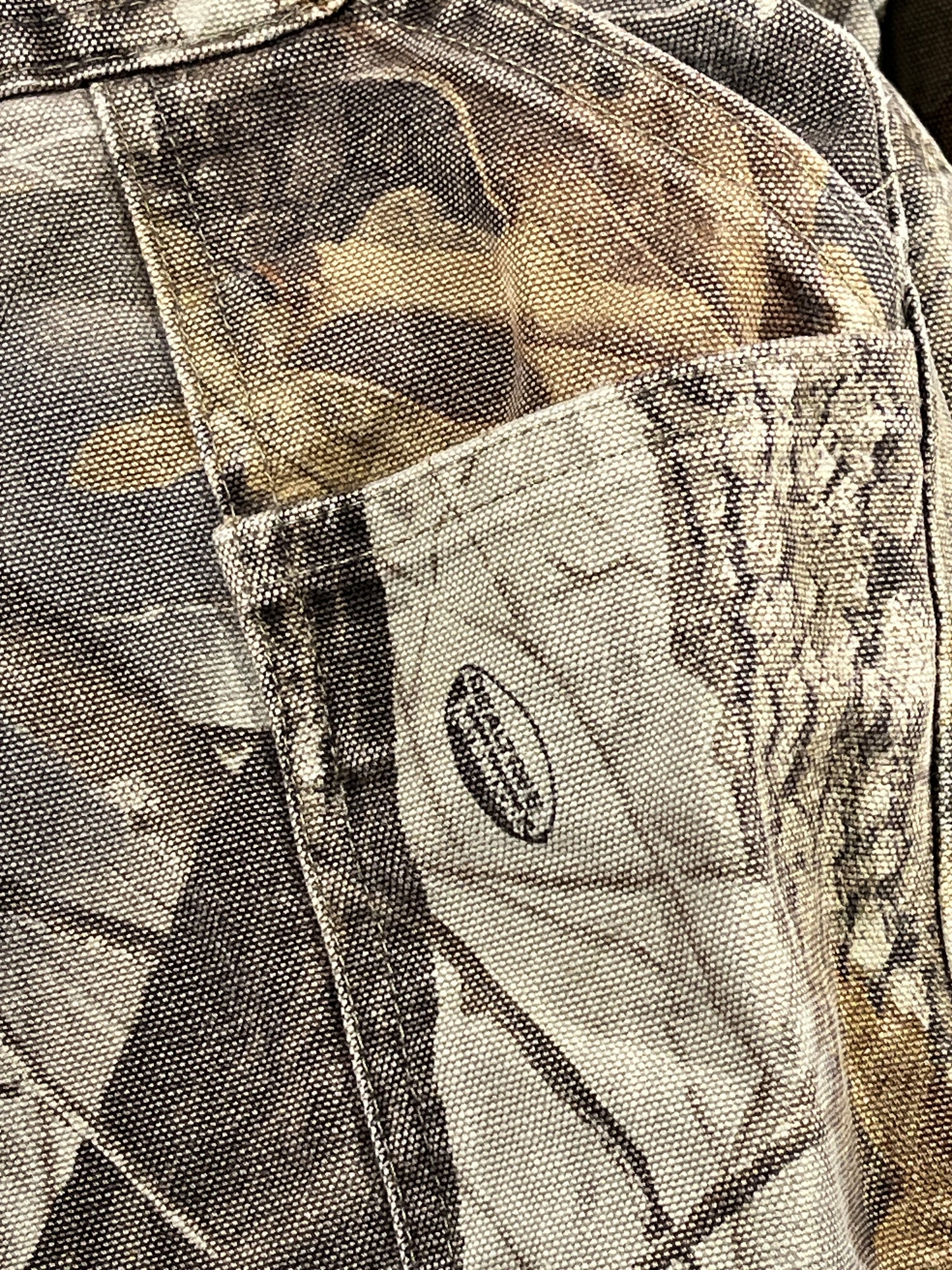 Men's Fleece Cargo Pants in Realtree AP Grey Camo Print
