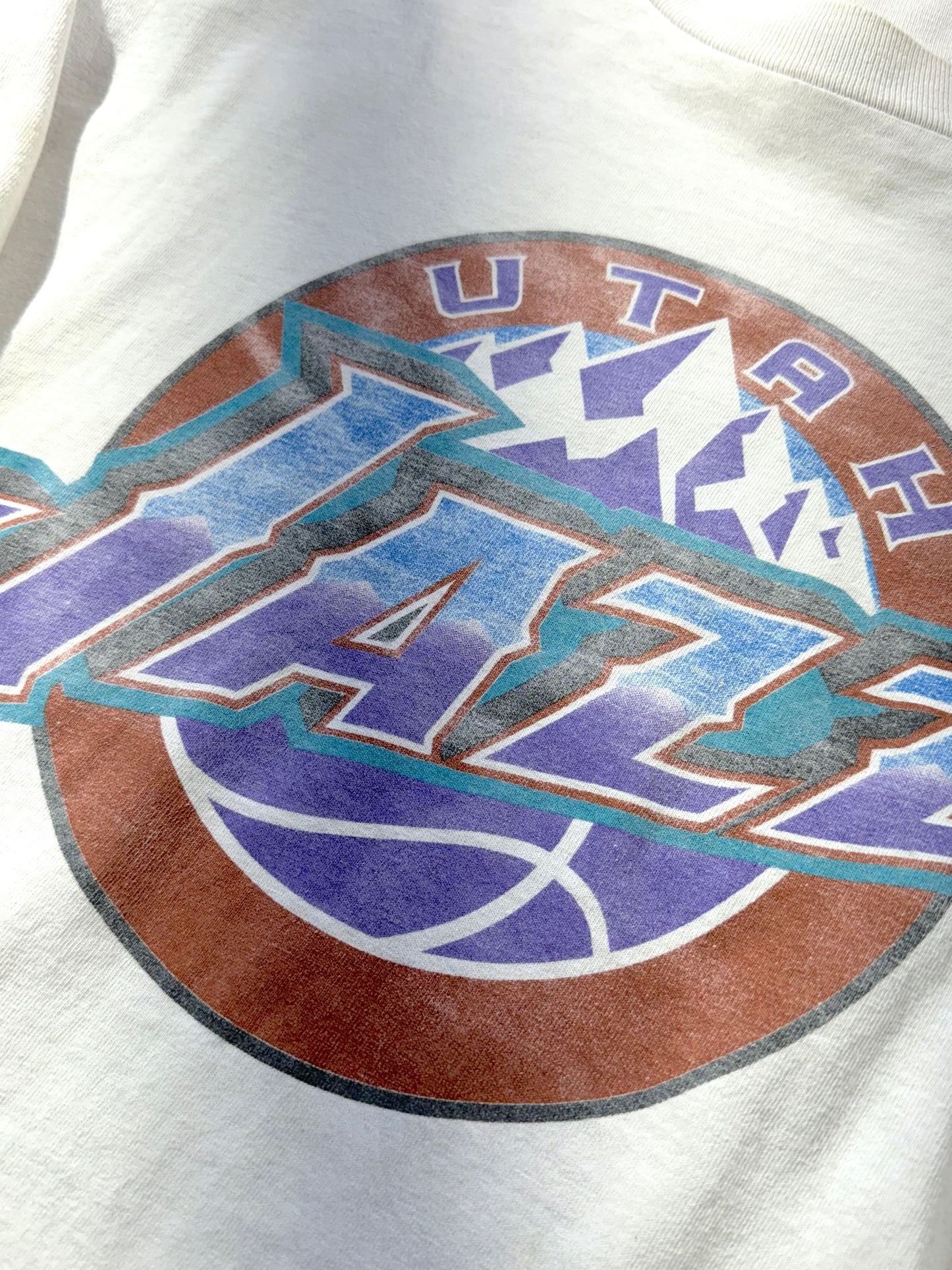 Vintage Utah Jazz T-Shirt 90's NBA