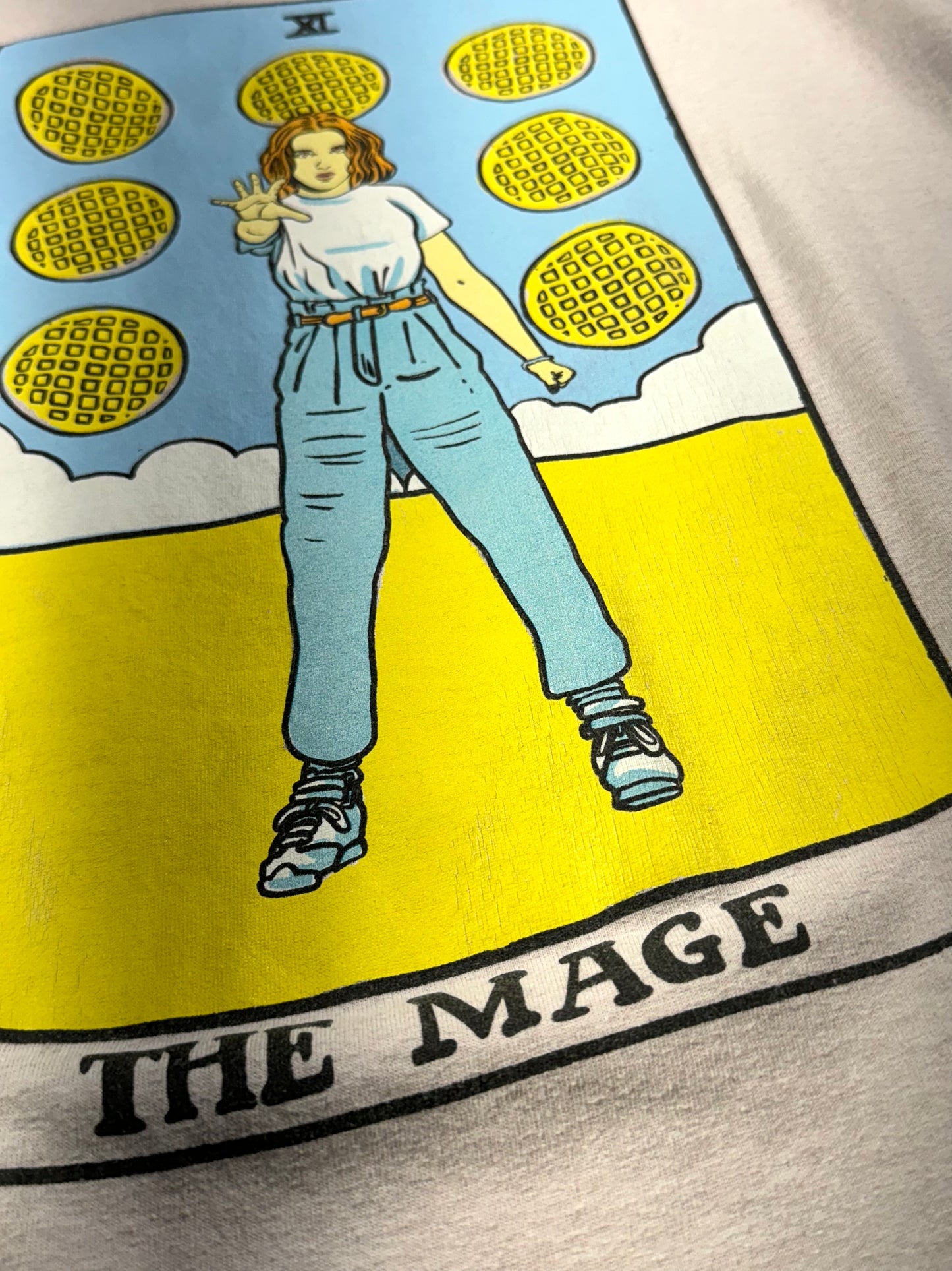 Vintage Stranger Things T-Shirt Eleven The Mage Tarot Card T-Shirt