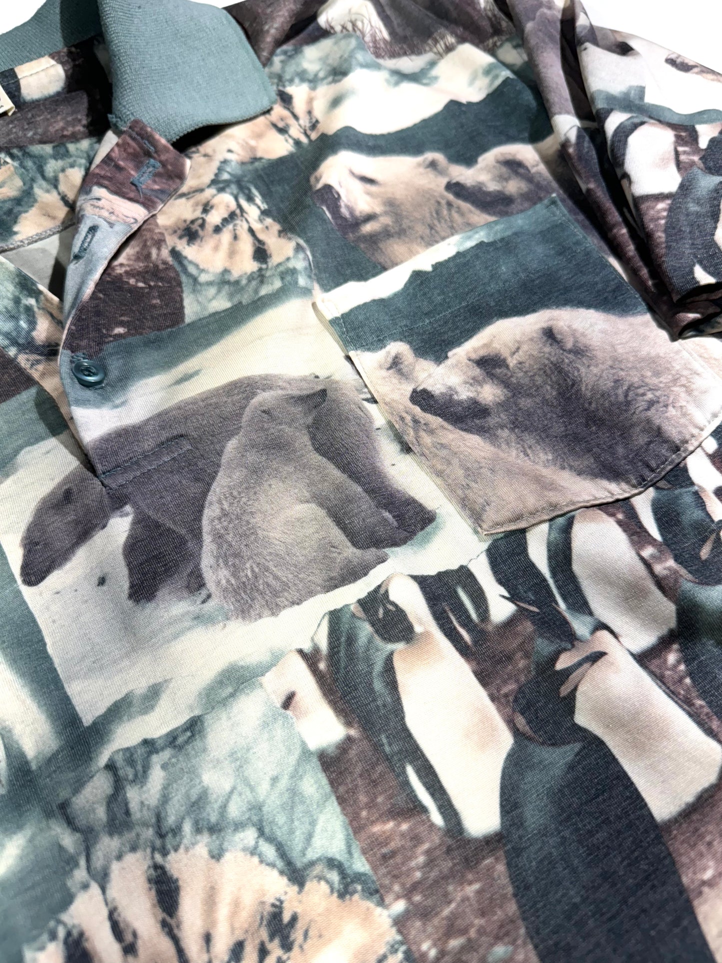 Vintage Arctic Wildlife Polo Shirt Polar Bears Penguins Animal