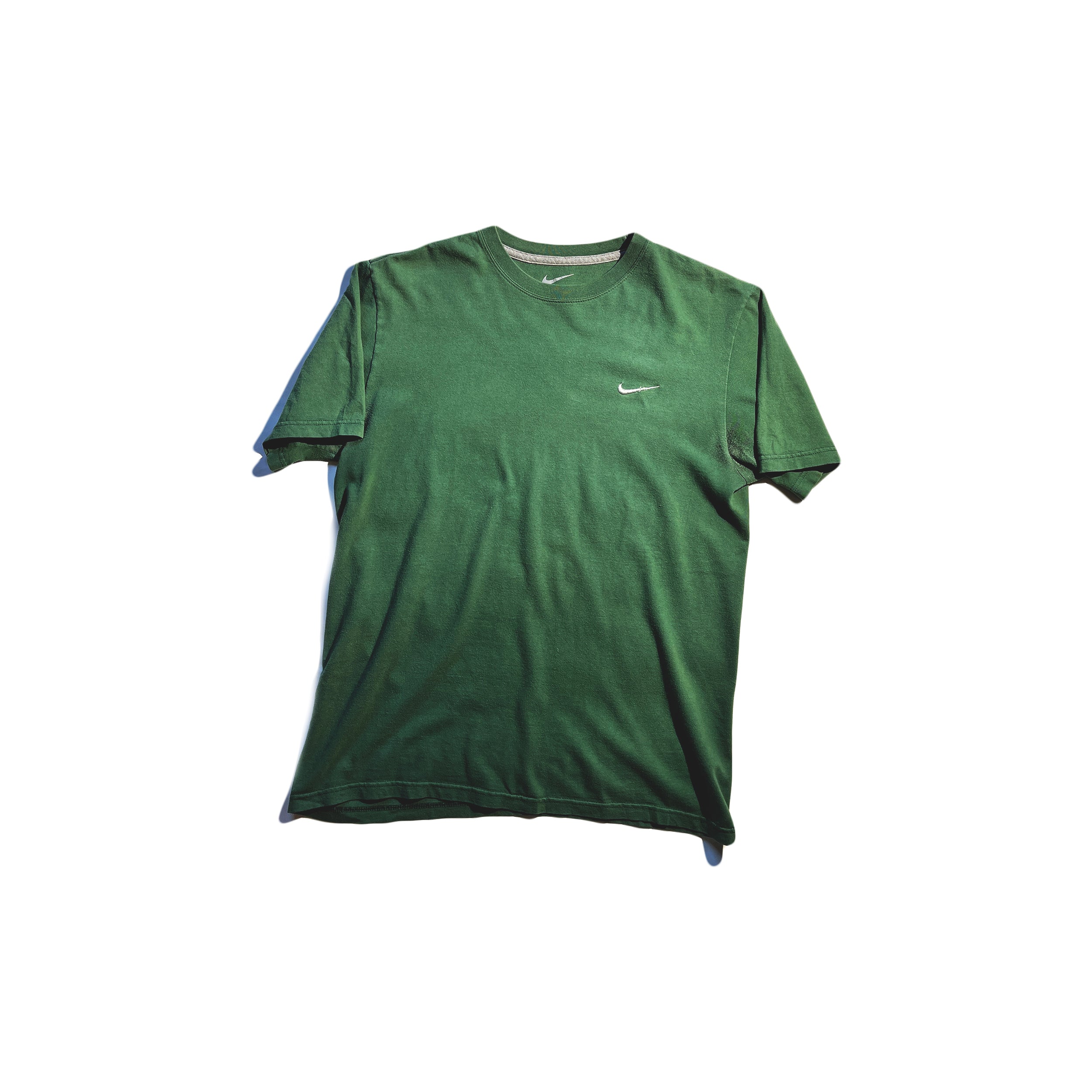 Emerald green nike shirt online