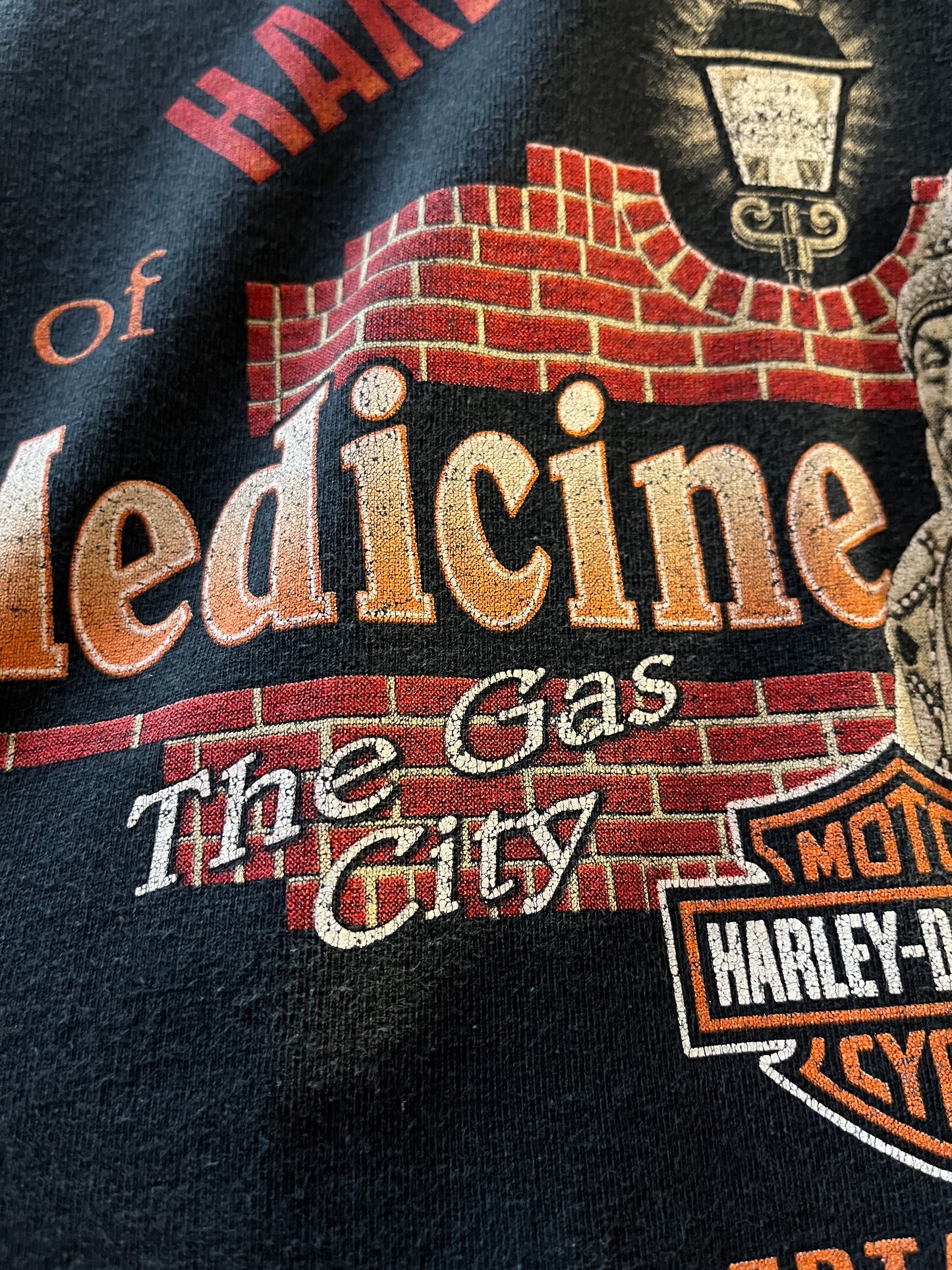 Vintage Harley Davidson T-Shirt Medicine Hat GAS CITY