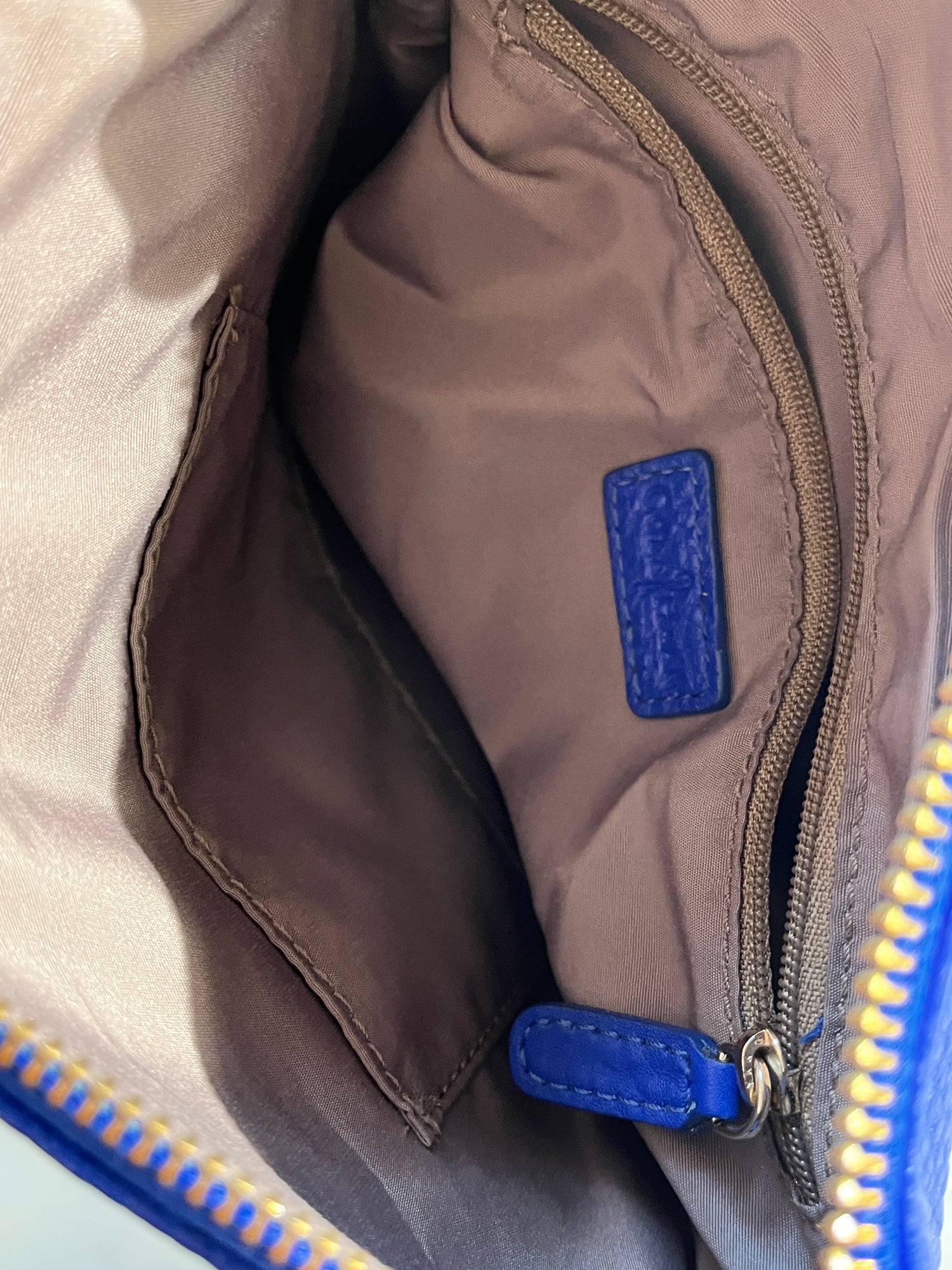 Central Sling Bag – Cole Haan Philippines