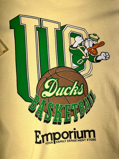 Vintage UO Ducks T-Shirt Basketball Oregon