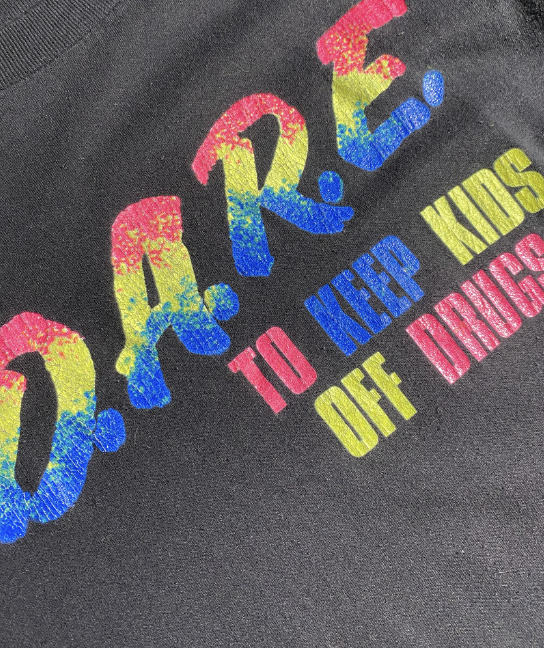 VINTAGE DARE T-SHIRT RAINBOW!